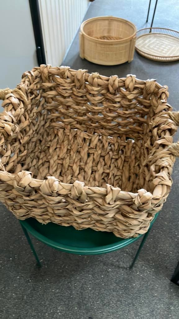 Bamboe mand, Ophalen of Verzenden, Zo goed als nieuw, Rond, Riet