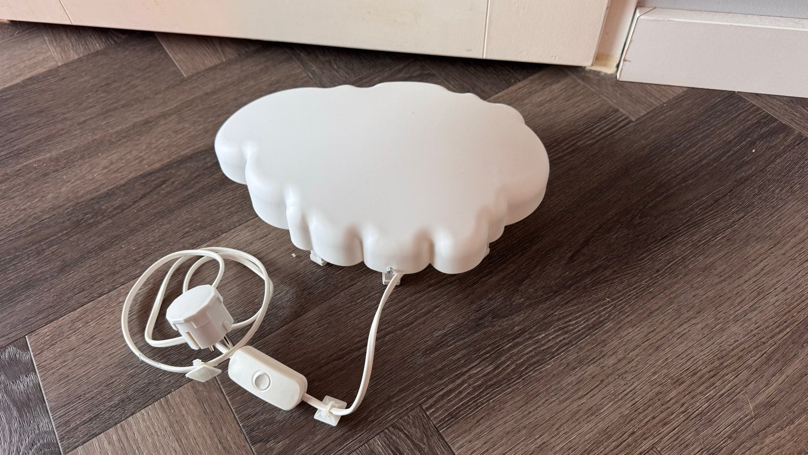 IKEA Wolken Wandlampje - Perfect voor Kinderkamer, Gebruikt, IKEA, Overige fittingen, Ophalen of Verzenden