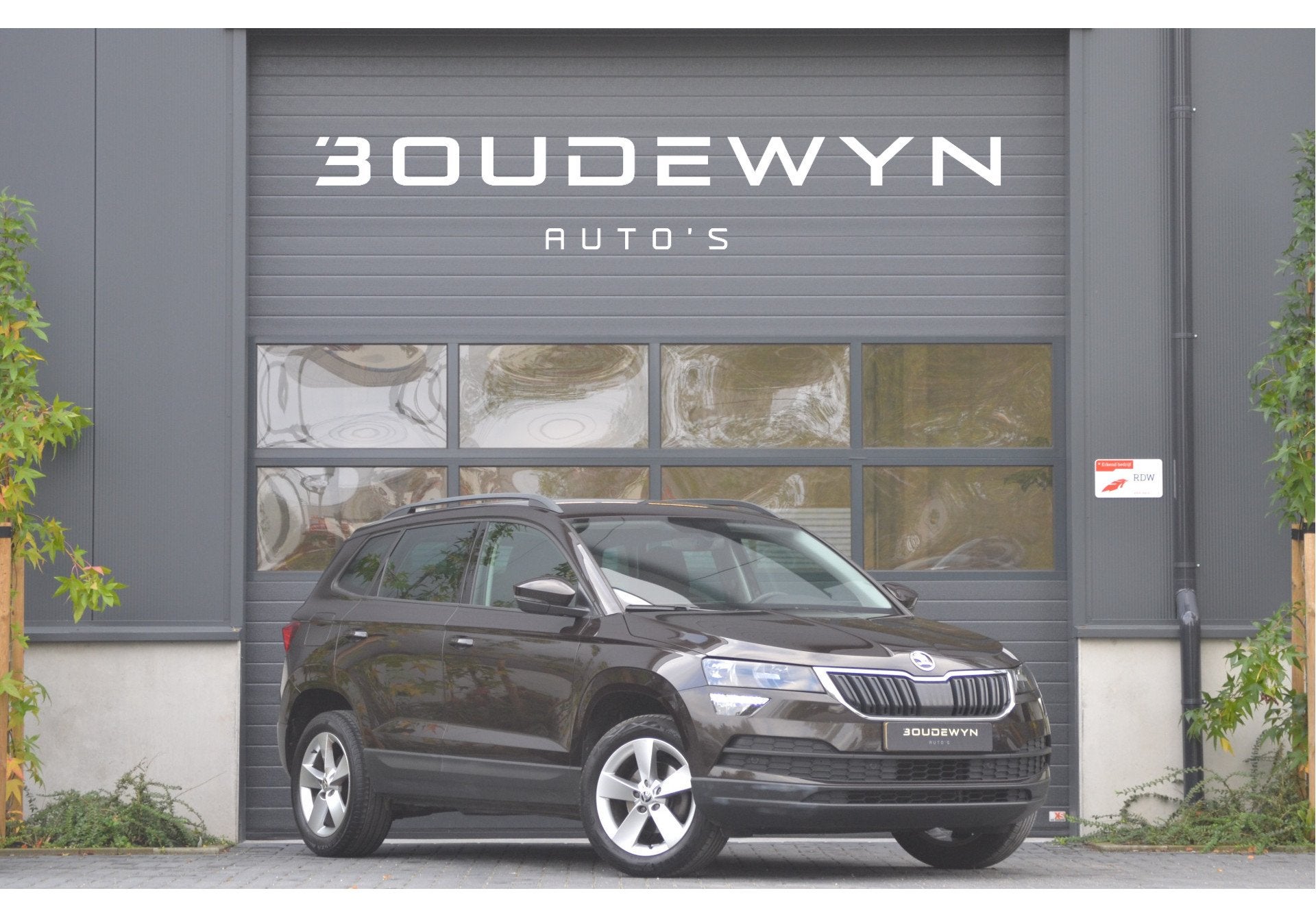 Skoda Karoq 1.0 TSI Style Carplay | Stoelverwarming | Cruise, Auto's, Voorwielaandrijving, Euro 6, Bruin, Karoq