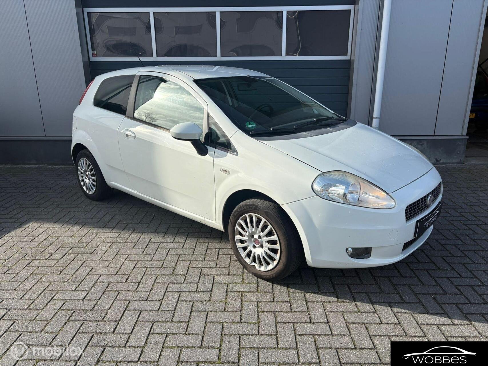 Fiat Grande Punto 1.4 Active, Voorwielaandrijving, 4 cilinders, 400 kg, Grande Punto