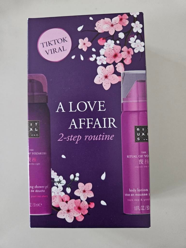 Rituals a love affair. Showergel en bodylotion mousse. NIEUW, Sieraden, Tassen en Uiterlijk, Uiterlijk | Lichaamsverzorging, Ophalen of Verzenden