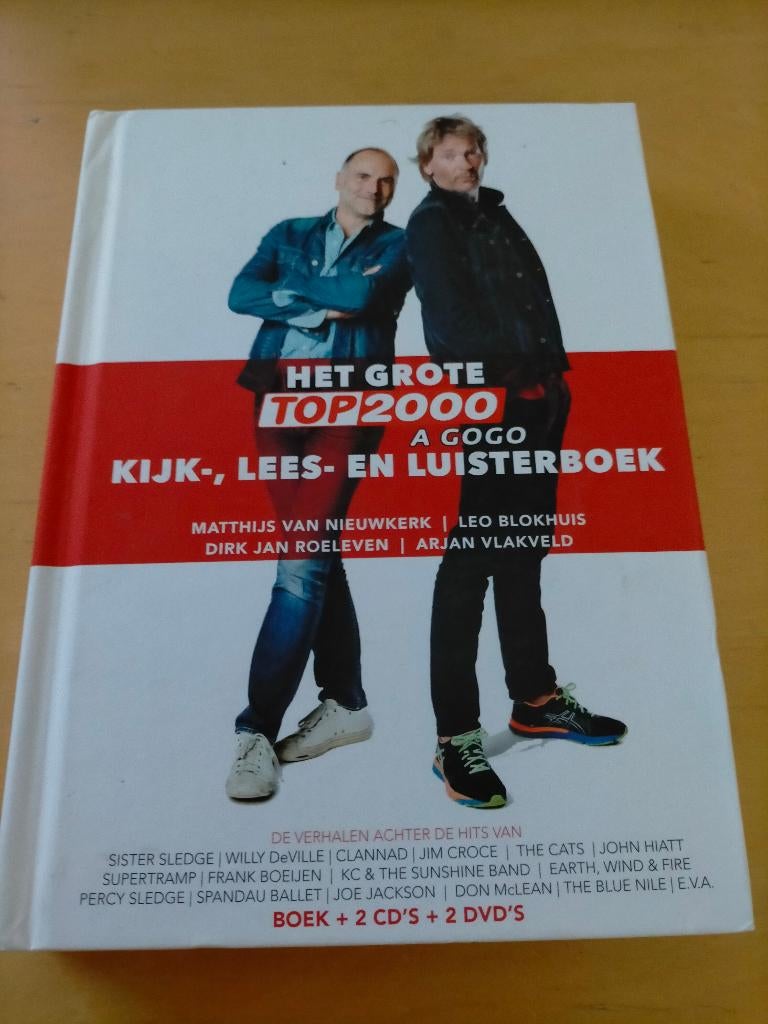 het grote kijk en luister boek top 2000, Boeken, Ophalen of Verzenden, Zo goed als nieuw, Artiest