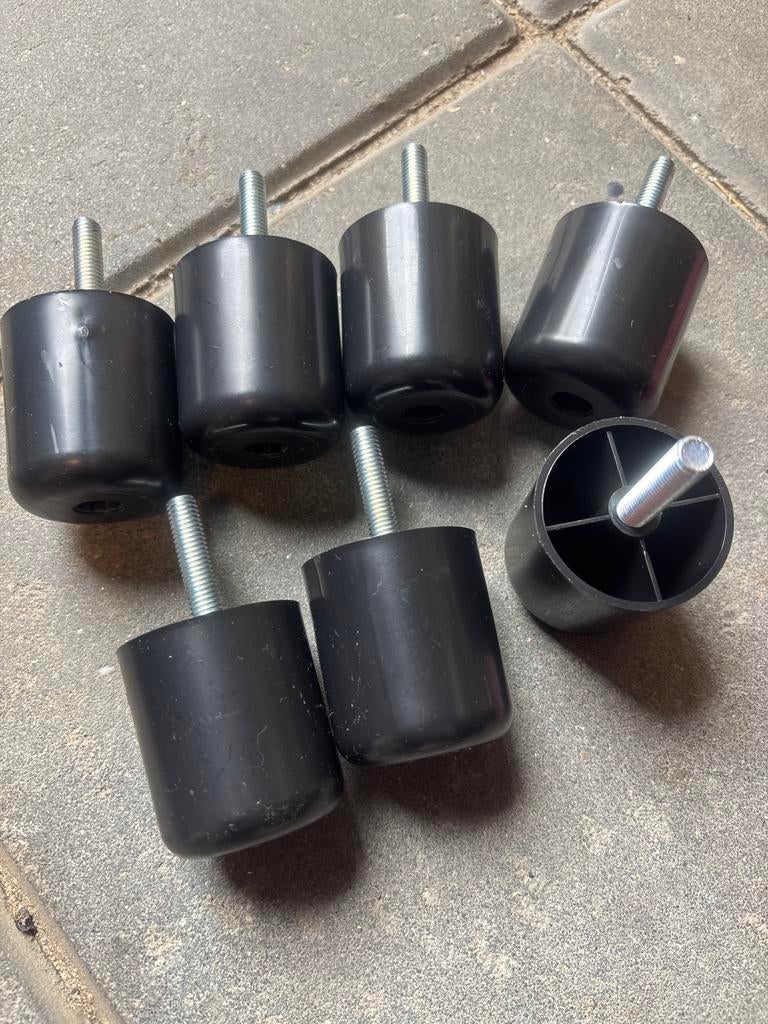 7x nieuwe meubelpoten 4cm, Ophalen of Verzenden, Zo goed als nieuw
