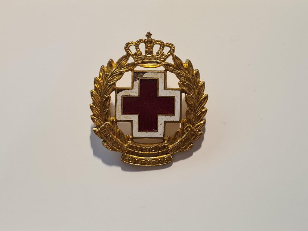 Rode Kruis baretembleem, Ophalen of Verzenden, Overige soorten, Nederland, Lintje, Medaille of Wings