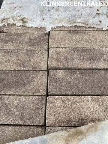 180/1.000m2 bruin zwart gemêleerd gebakken klinkers dikform.