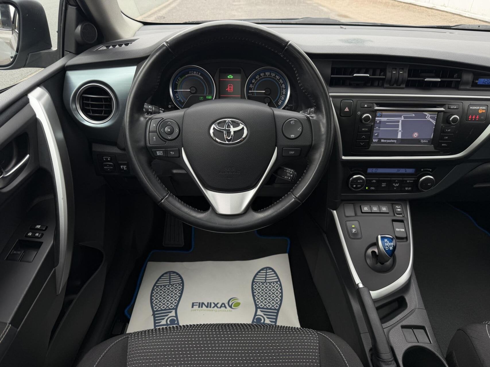 Toyota Auris 1.8 Hybrid Lease - NAVI/PANODAK/CAMERA/NAP, Auto's, Euro 5, 136 pk, Gebruikt, 4 cilinders