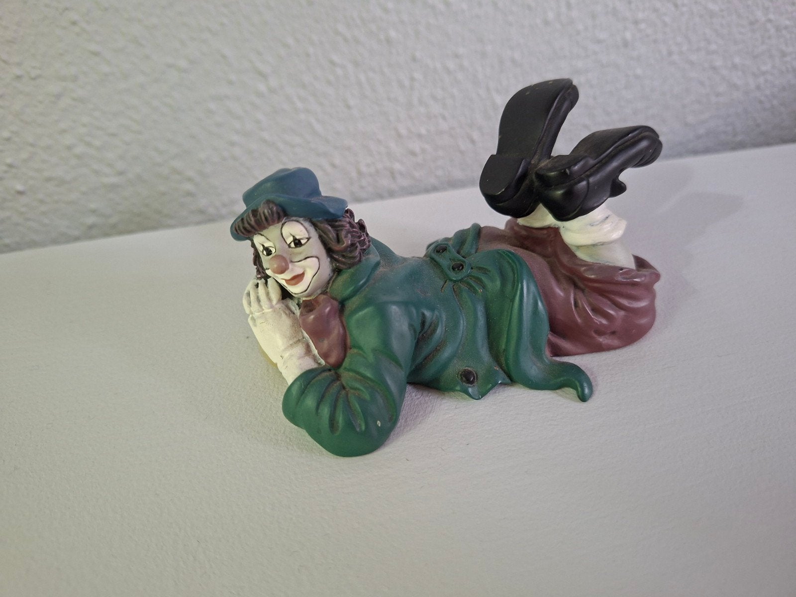 Gilde Clowns beeldje - Liggende Clown, Ophalen, Zo goed als nieuw
