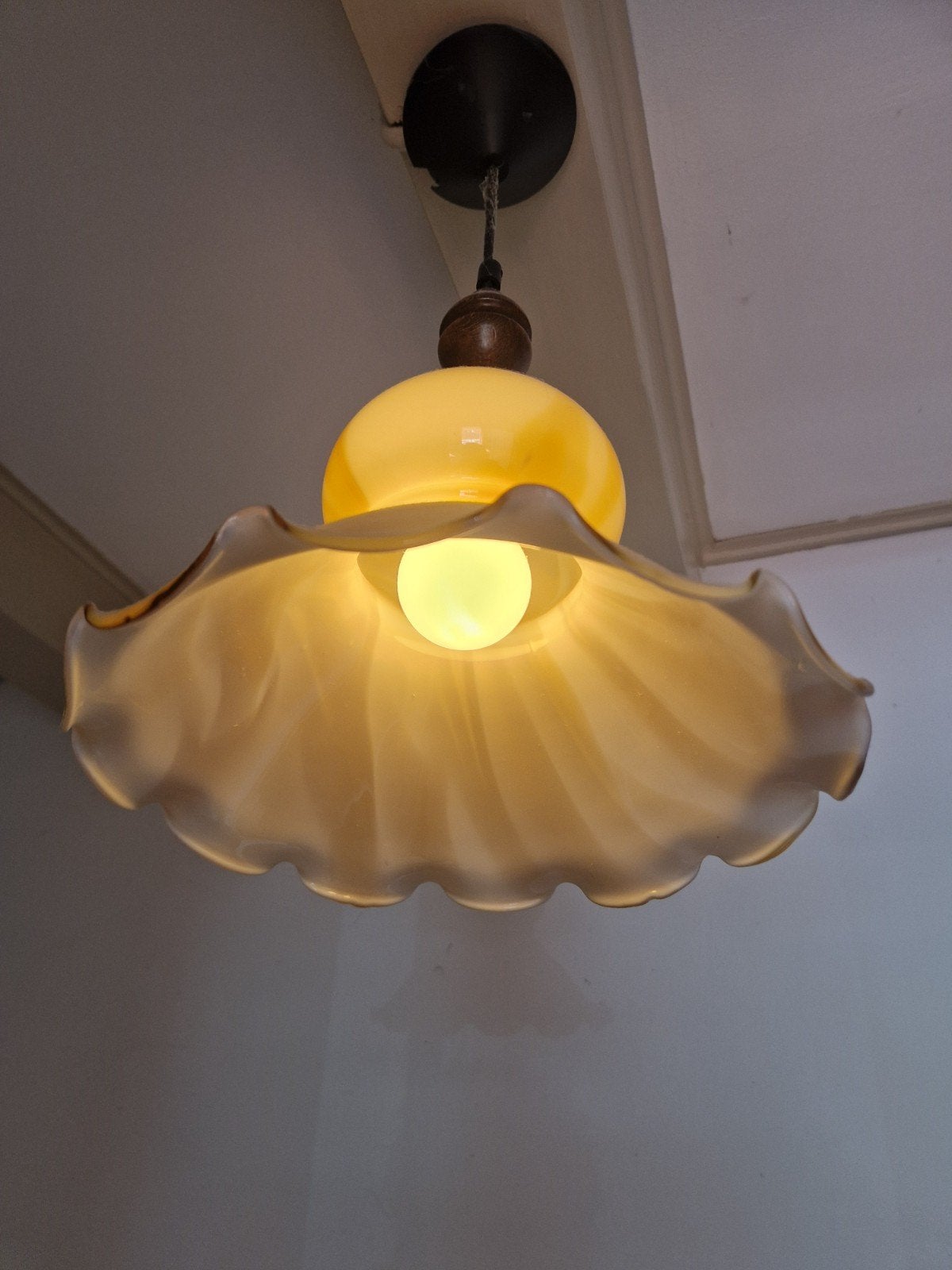 2 vintage Lampen gevlamd glas en geslepen glas, Huis en Inrichting, Lampen | Hanglampen, Ophalen, Glas