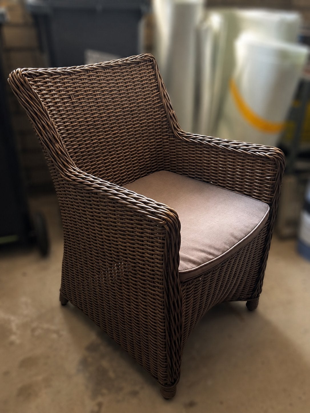 2x PR design rieten tuinstoelen met kussens, Ophalen, Gebruikt, Rotan