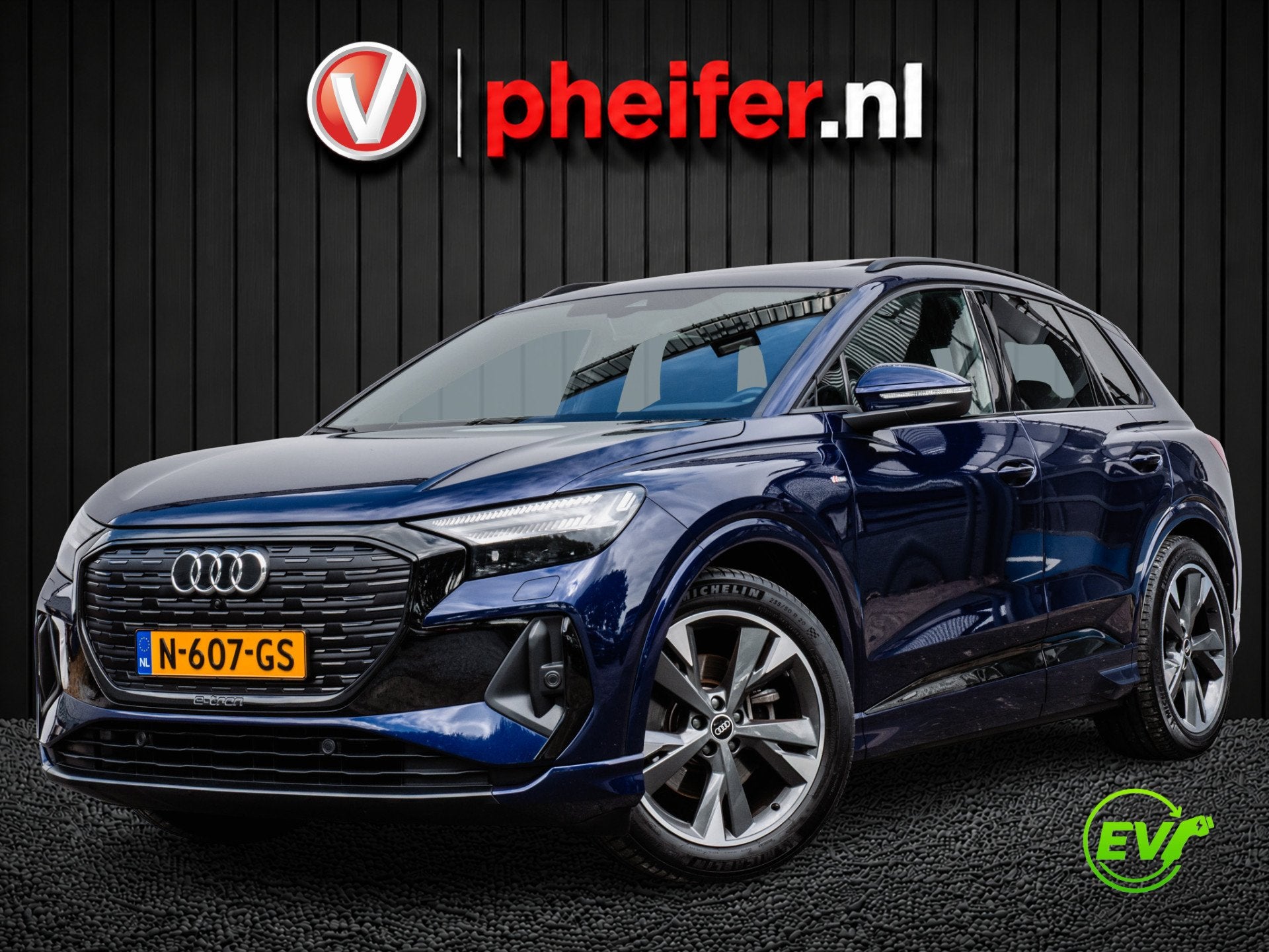 Audi Q4 e-tron 35 Launch edition S Competition SOH 91% Panor, Auto's, Audi, Achterwielaandrijving, Gebruikt, Blauw, Leder en Stof