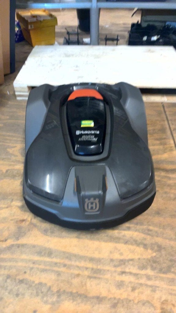 Gebruikte Husqvarna Robotmaaiers - Nagekeken en met garantie, Info@mansier.com, Gebruikt, Husqvarna, Meer dan 25 cm