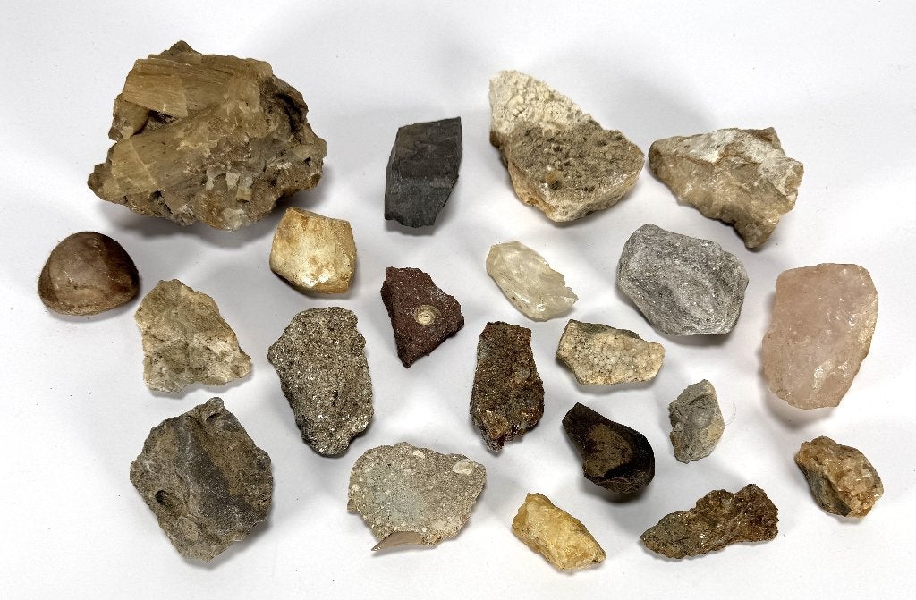 1154. Mineralen verzameling, Verzamelen, Ophalen