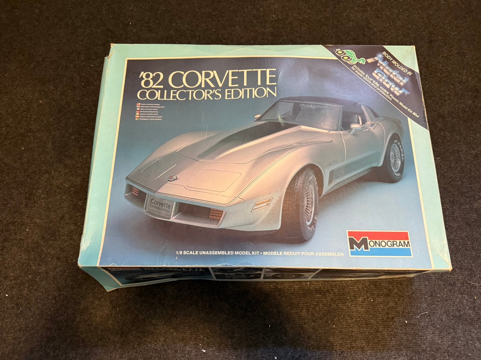 Monogram 1/8 corvette, Hobby en Vrije tijd, Modelbouw | Auto's en Voertuigen, Auto, Groter dan 1:32, Ophalen of Verzenden, Zo goed als nieuw