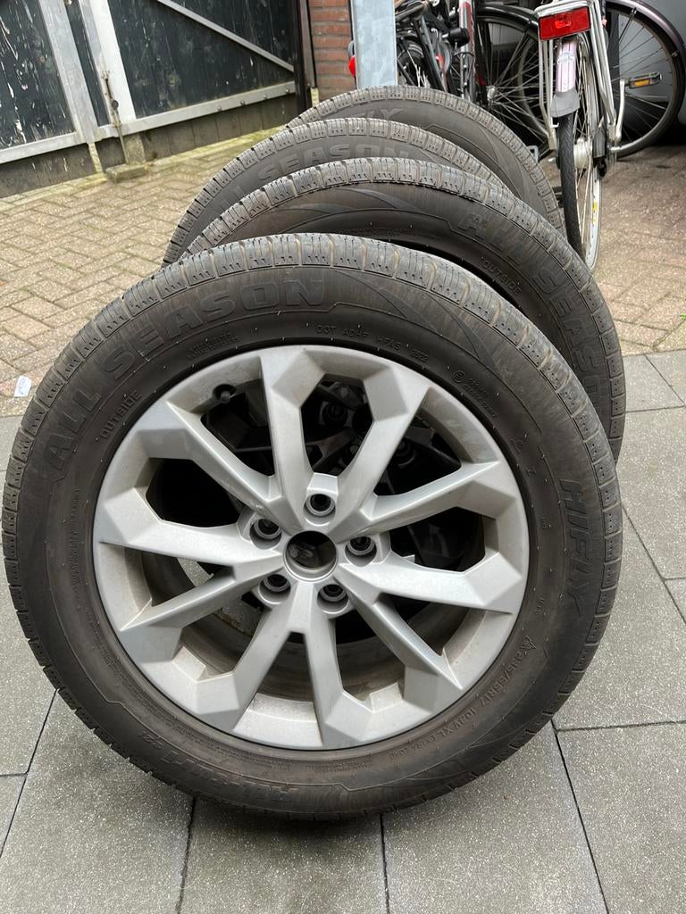 Reserve wiel met allseizoen band 235/55/17 Audi Q3 ET 43, Ophalen