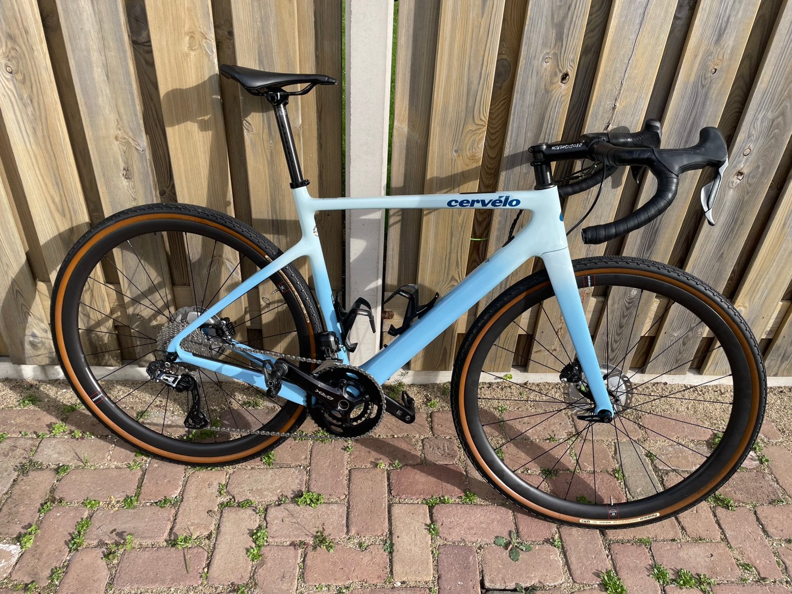 Cervelo Aspero GRX Di2 Gravel Bike, 28 inch, Gebruikt, Carbon, Meer dan 20 versnellingen