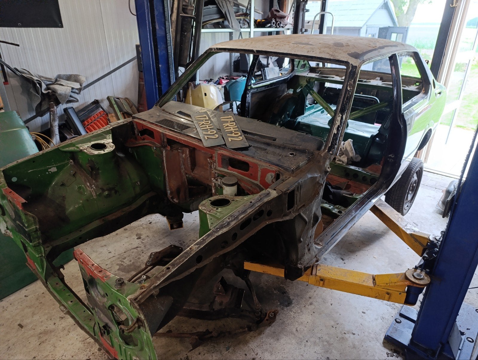 Toyota corolla ke30 1977 chassis met kenteken, Auto-onderdelen, Carrosserie en Plaatwerk, Ophalen, Toyota