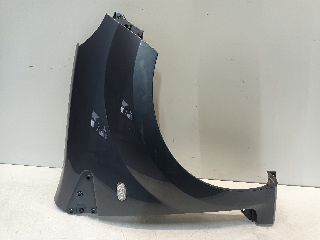 Spatbord rechts voor Renault Twingo, Auto-onderdelen, Carrosserie en Plaatwerk, Onderdelen@venauto.nl, Van der Ven Autorecycling B.V.