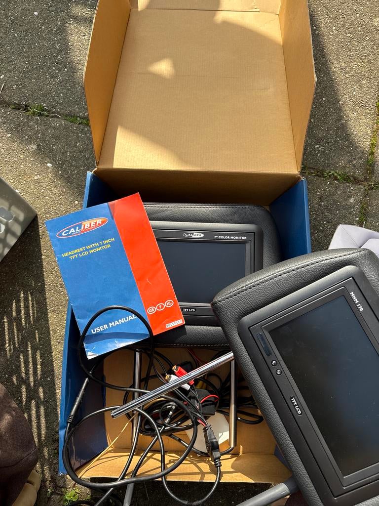 Hoofdsteun met 7 inch TFT LCD Monitor - Caliber MHM 171, Ophalen of Verzenden, Zo goed als nieuw