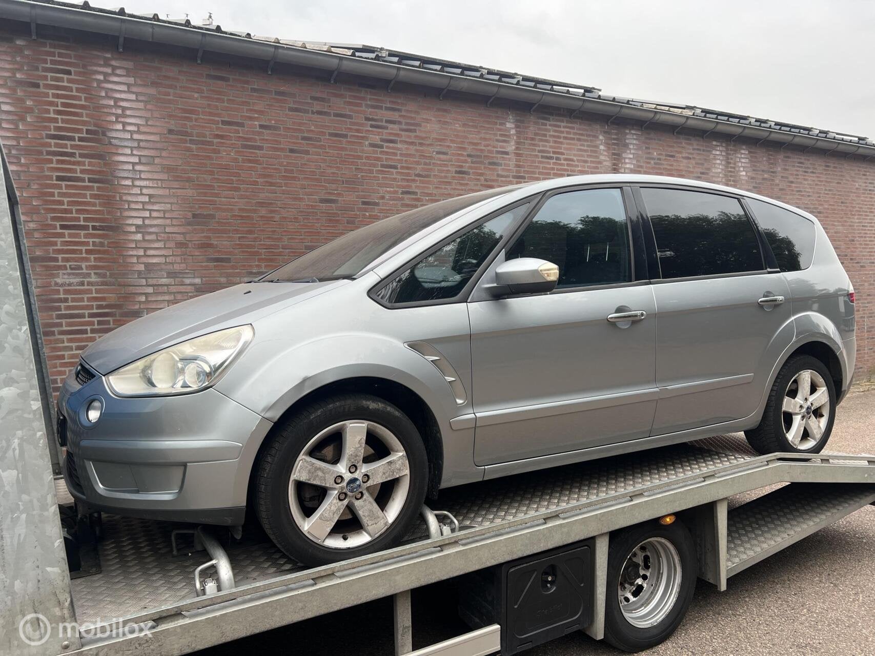 Ford S-Max 2.0 Titanium 7p. | Koppakking stuk!, Auto's, Ford, Voorwielaandrijving, 145 pk, Gebruikt, 4 cilinders