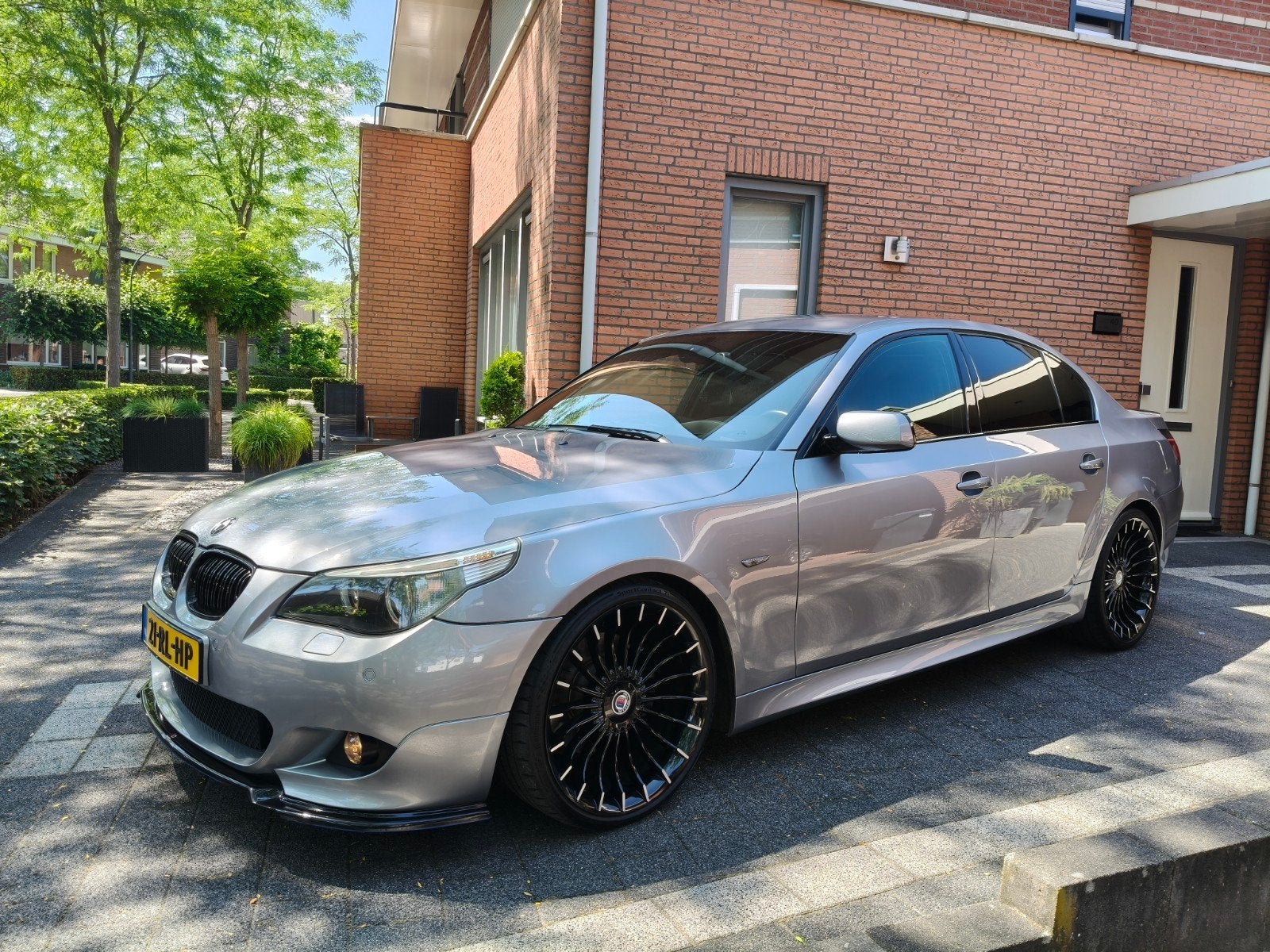 BMW 5-Serie 525i M-sport Org Nl met alle onderhoudshistorie, Automaat, Achterwielaandrijving, Zwart, 2497 cc