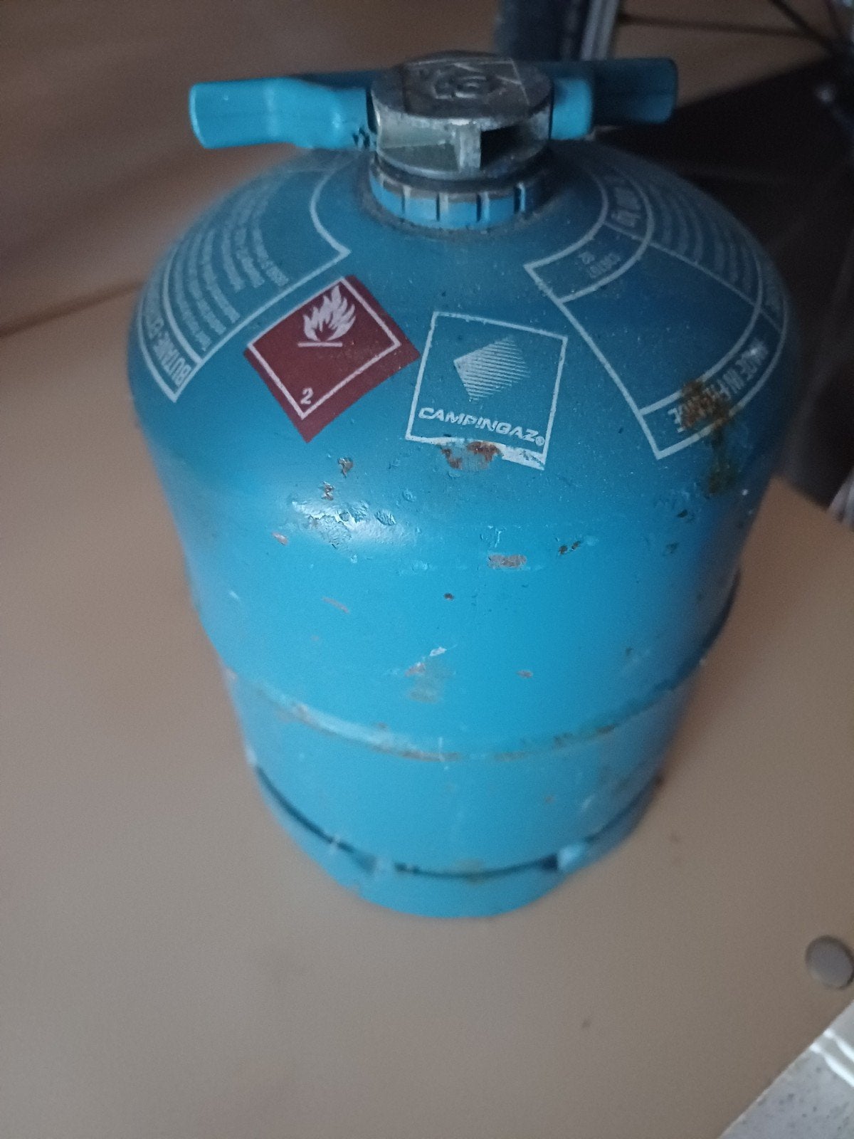 Te koop: Campingaz gasfles 901 - Butaan, Caravans en Kamperen, Kampeeraccessoires, Ophalen, Gebruikt