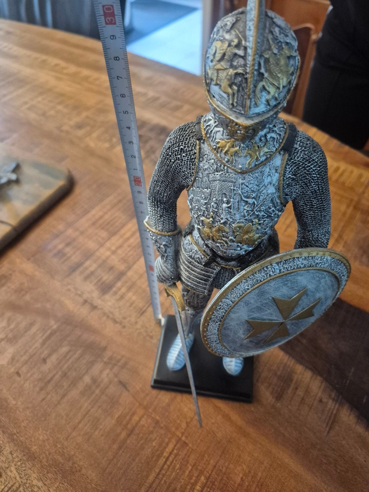 Ridder sculptuur met zilver- en goudkleurige accenten, 33 cm, Zilver, Ophalen of Verzenden, 20 - 50 cm, Op sokkel