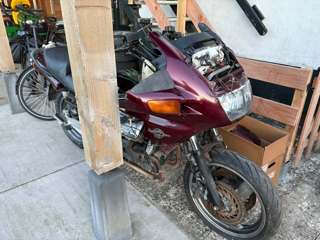 Pan European ST1100 IN ONDERDELEN 1998 MET abs, Motoren, Ophalen