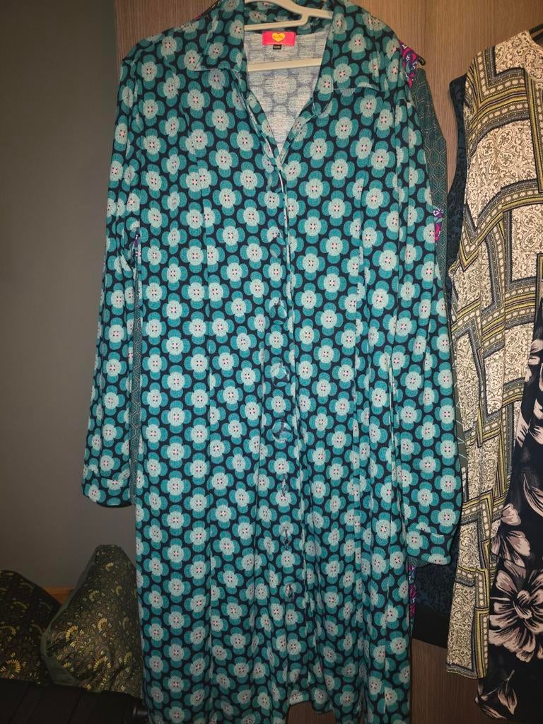 Tantilly jurk  xxxxl / 4xl, Kleding | Dames, Ophalen of Verzenden, Zo goed als nieuw, Maat 46/48 (XL) of groter, Onder de knie