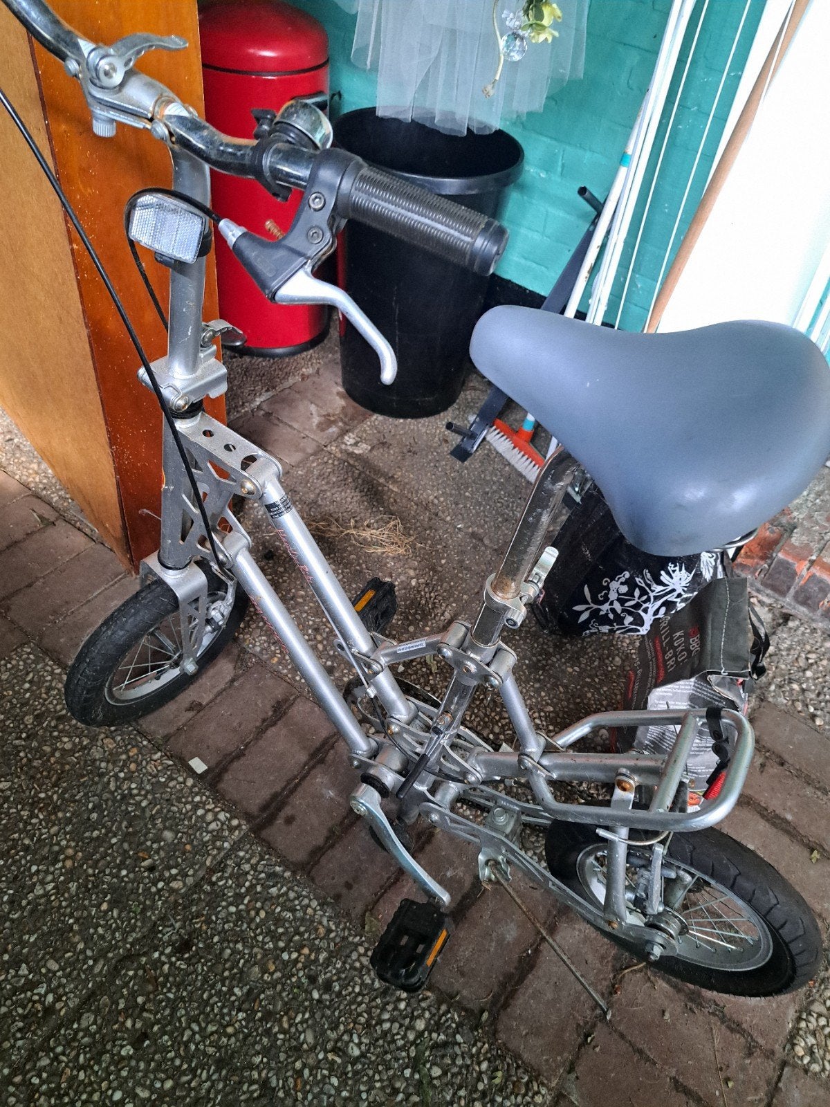 Opvouwbare fiets - DBG Group, Fietsen en Brommers, Gebruikt, Velgrem, 14 tot 16 inch, Totaal opvouwbaar