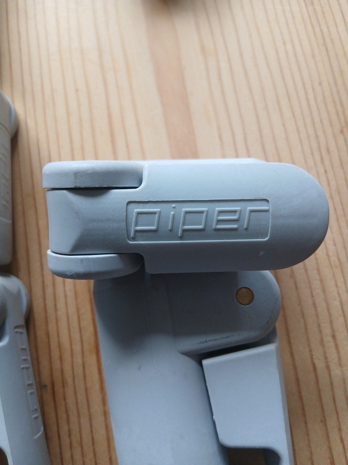 Te koop 6  Piper easy grip buisklemmen maat 25/28, Ophalen of Verzenden