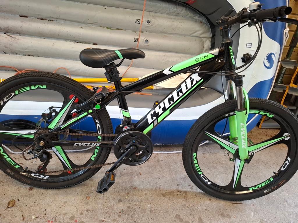 Stoere jongensfiets 24inch, zeer goede staat, Fietsen en Brommers, Fietsen | Jongens, Ophalen, Zo goed als nieuw, 24 inch