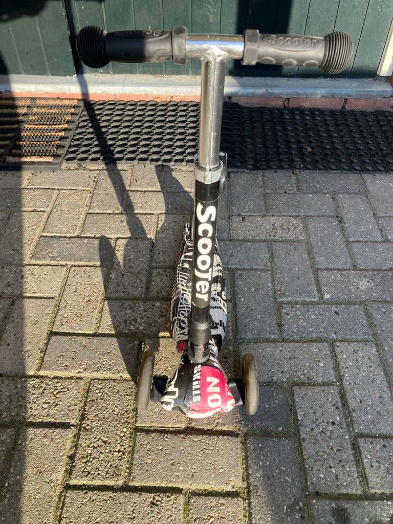 3-wiel stunt step met verstelbaar stuur en lichtjes, Fietsen en Brommers, Ophalen, Gebruikt, Gewone step