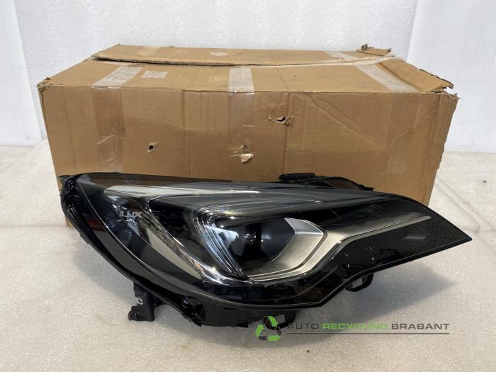 Koplamp rechts van een Opel Astra, Auto-onderdelen, Verlichting, Gebruikt, -, -, Opel