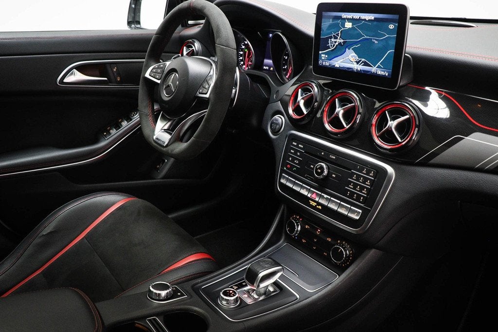 Mercedes-Benz CLA-klasse AMG 45 4MATIC Ambition | PANORAMADA, Auto's, Mercedes-Benz, Automaat, CLA, Gebruikt, 4 cilinders