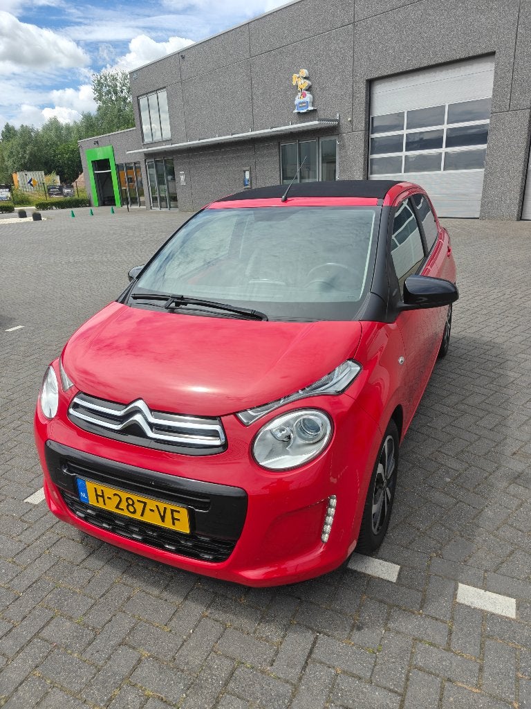 Citroën C1 1.0 VTi 72PK ETG 5D 2020 Rood, Auto's, Voorwielaandrijving, Zwart, 4 stoelen, C1