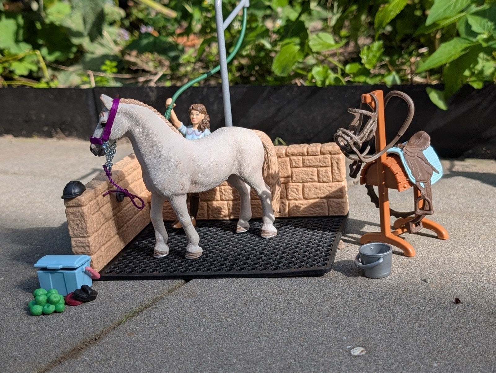 Schleich Paardenspeelset met Spuitplaats en Accessoires, Ophalen of Verzenden, Zo goed als nieuw, Jongen of Meisje
