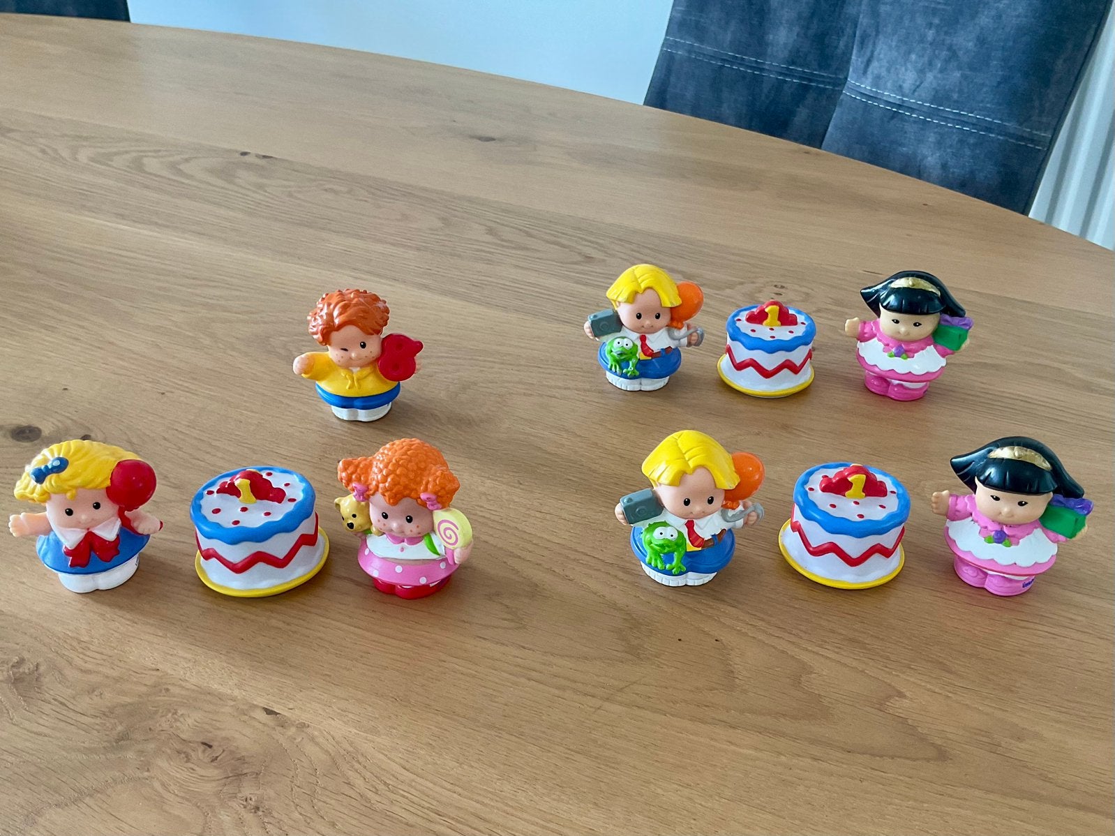 Little People :Verjaardags feestje -1 jaar  - € 3,50 per set, Ophalen, Gebruikt, Speelset