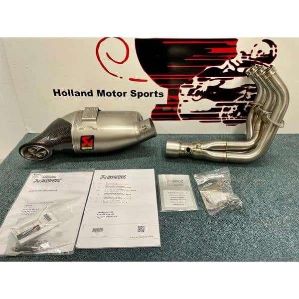 Yamaha MT-09 Tracer 900 Akrapovic uitlaat uitlaatsysteem, Motoren, Nieuw, Ophalen of Verzenden, Slovenie, Info@hollandmotorsports.nl