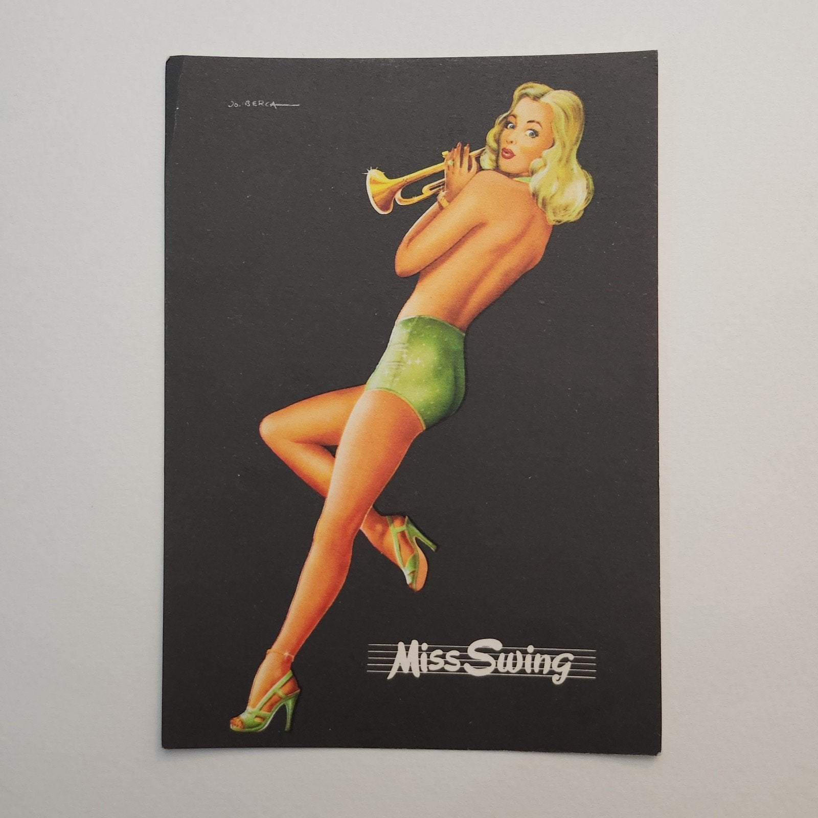 Zeldzame Pin-up Ansichtkaart - Miss Swing Musical Studio, Verzenden, 1940 tot 1960, Ongelopen, Muziek