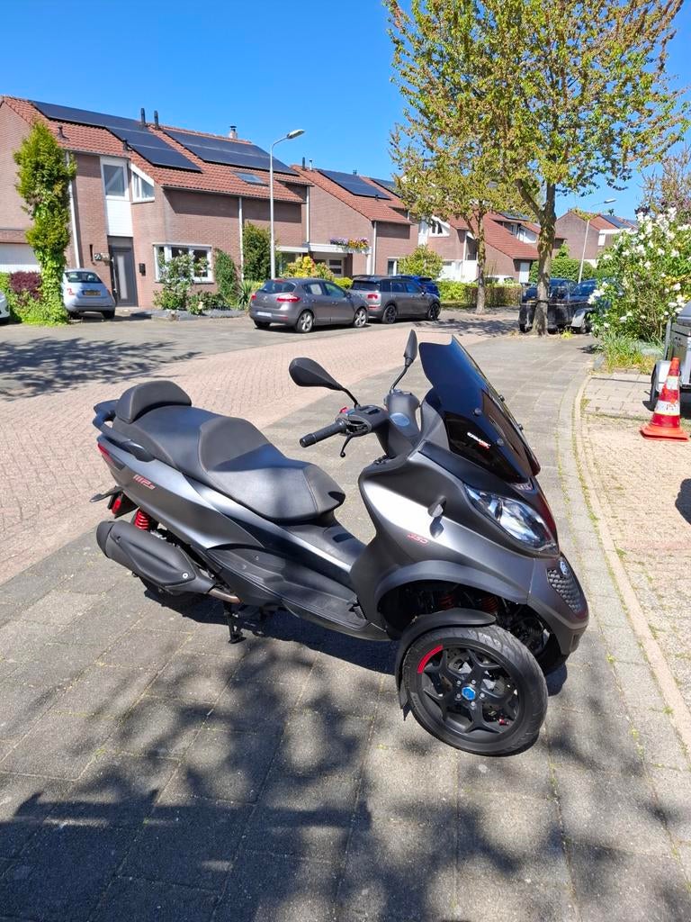 Paggio mp3 350i sport abs asr autorijbewijs, Particulier, Scooter