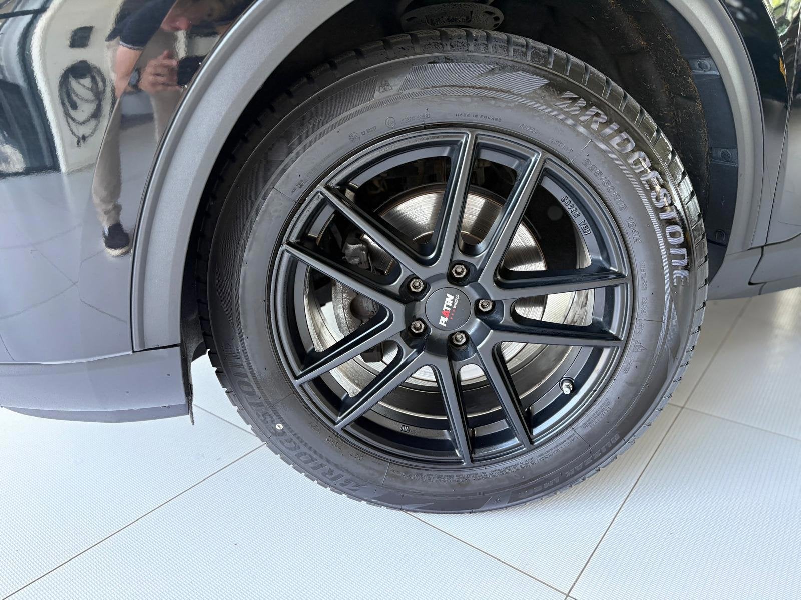 Ford Kuga 1.5 EcoBoost Trend | Trekhaak | Stoelverwarming |, Auto's, Voorwielaandrijving, Gebruikt, 4 cilinders, Zwart