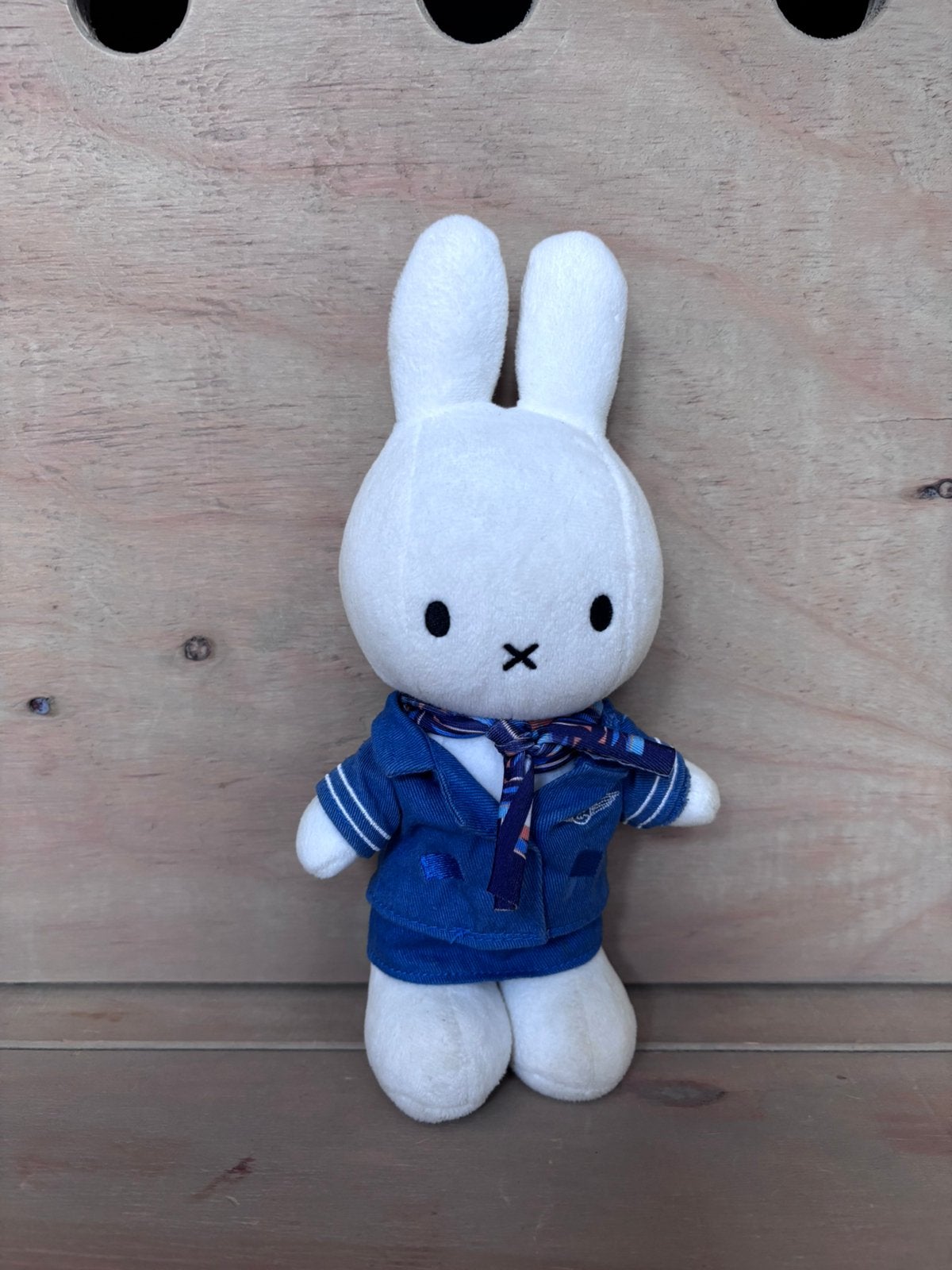 KLM Nijntje knuffel stewardess, Ophalen of Verzenden, Konijn
