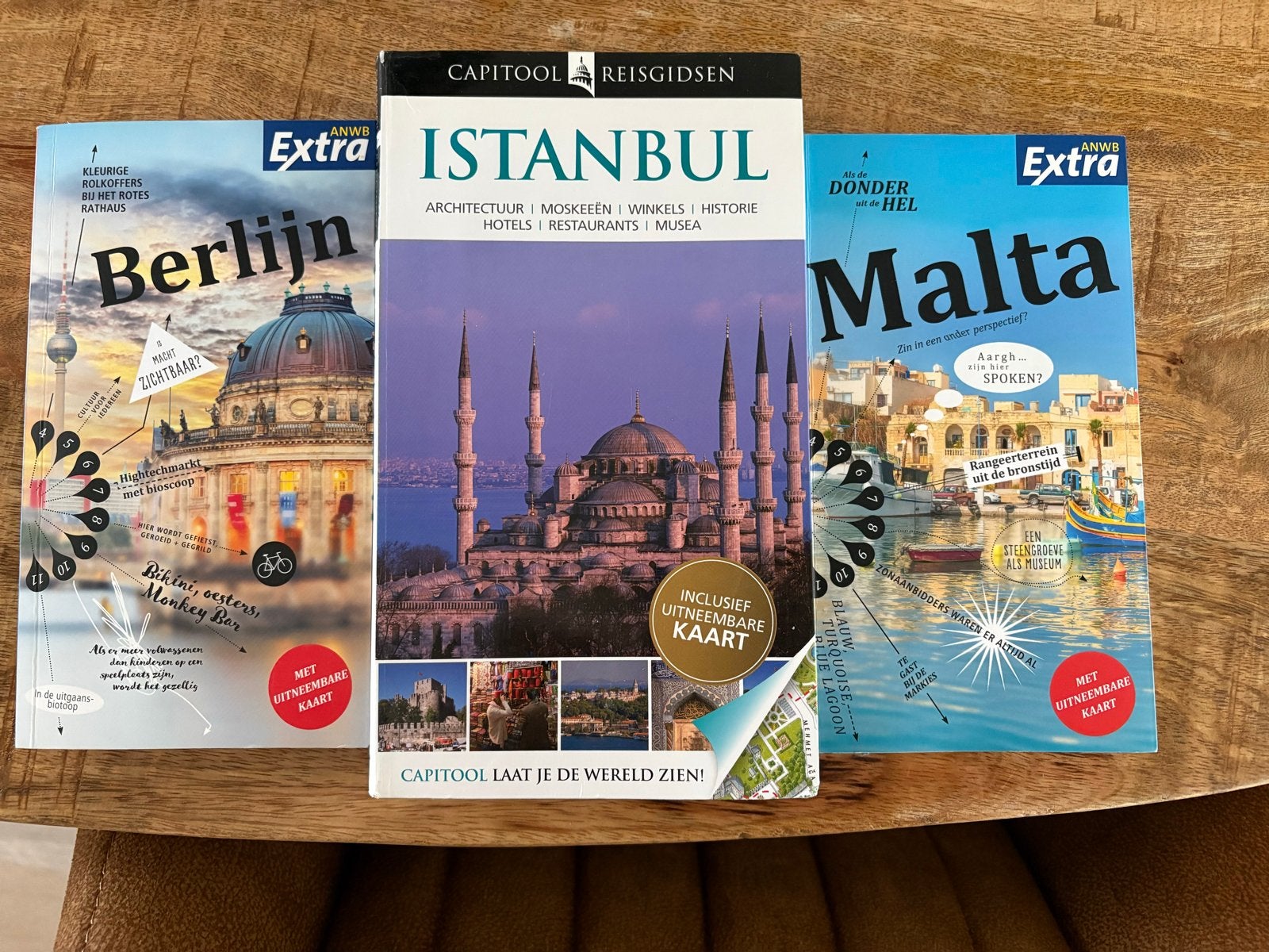 Reisgidsen: Berlijn, Istanbul, Malta (ANWB Extra, Capitool), Boeken, Ophalen, Europa, Zo goed als nieuw, Reisgids of -boek