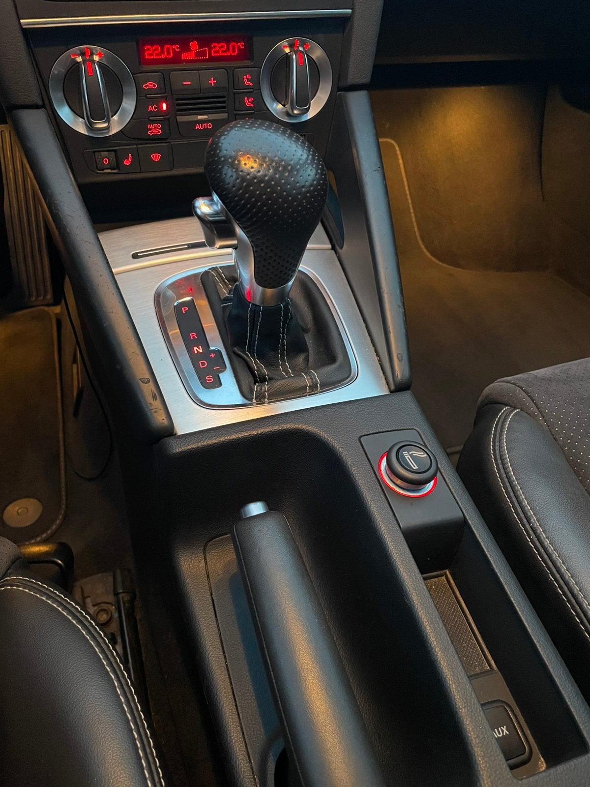 Foto 12 van AUDI A3 Sportback 1.8 TFSI automaat | PANO | leer | TREKHAAK
