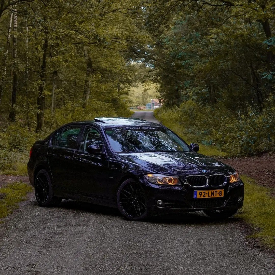 BMW 3-Serie 2.0 I 320 AUT 2009 Zwart e90, Automaat, Achterwielaandrijving, 1995 cc, Zwart