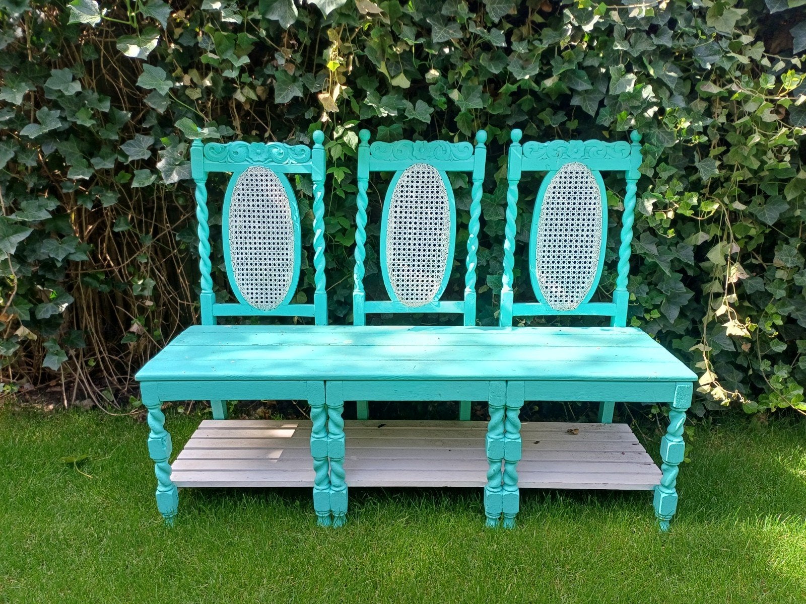 Ibiza stijl  turquoise tuinbankje van gerecyclede stoelen, Tuin en Terras, Ophalen, Gebruikt, Hout