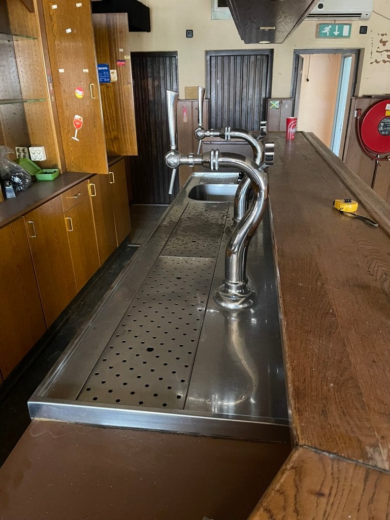 spoelbak met 2 tapkranen, Ophalen, Gebruikt