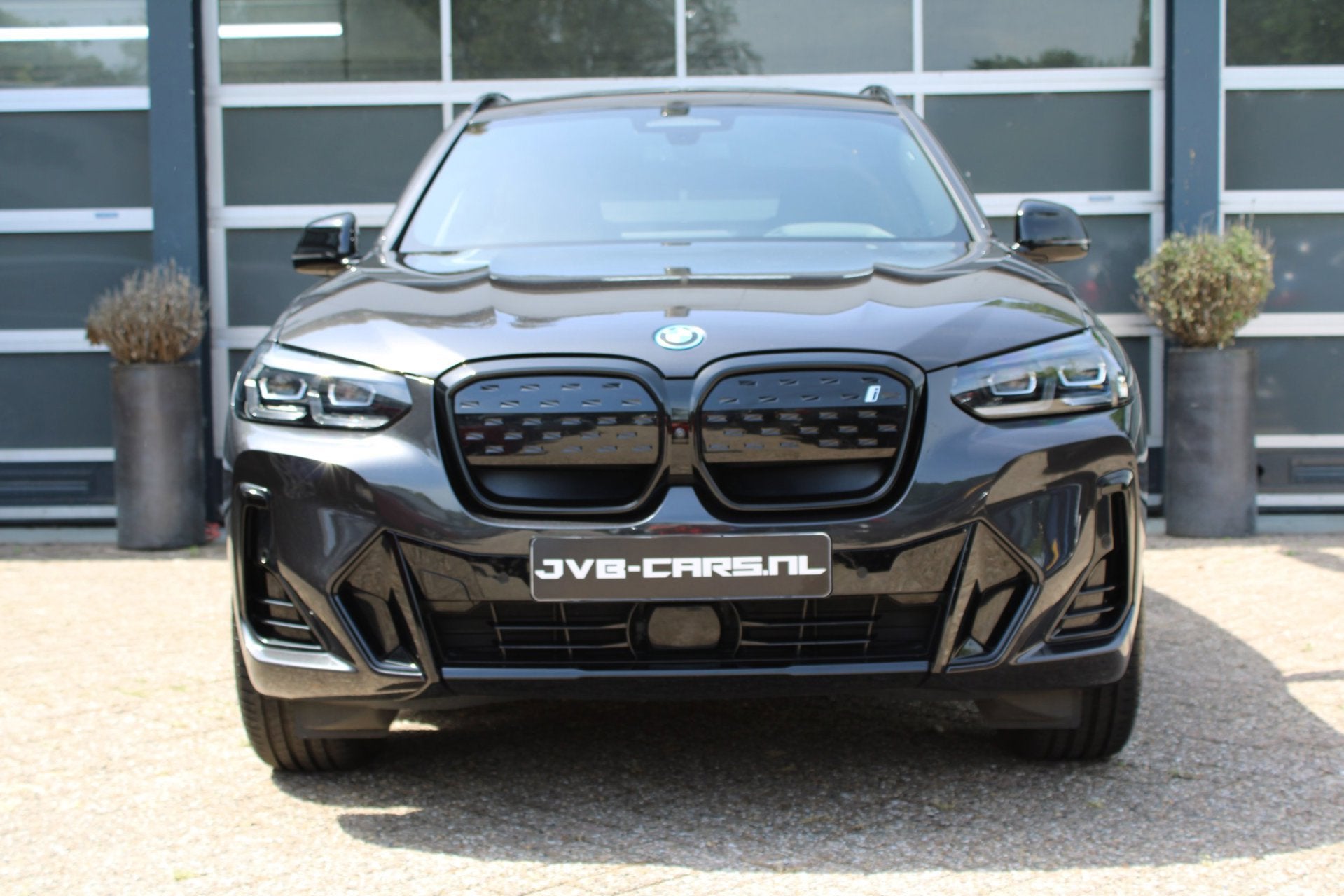 BMW IX3 High Executive 80 kWh/pano/Mpakket, Auto's, Automaat, Gebruikt, Zwart, Leder