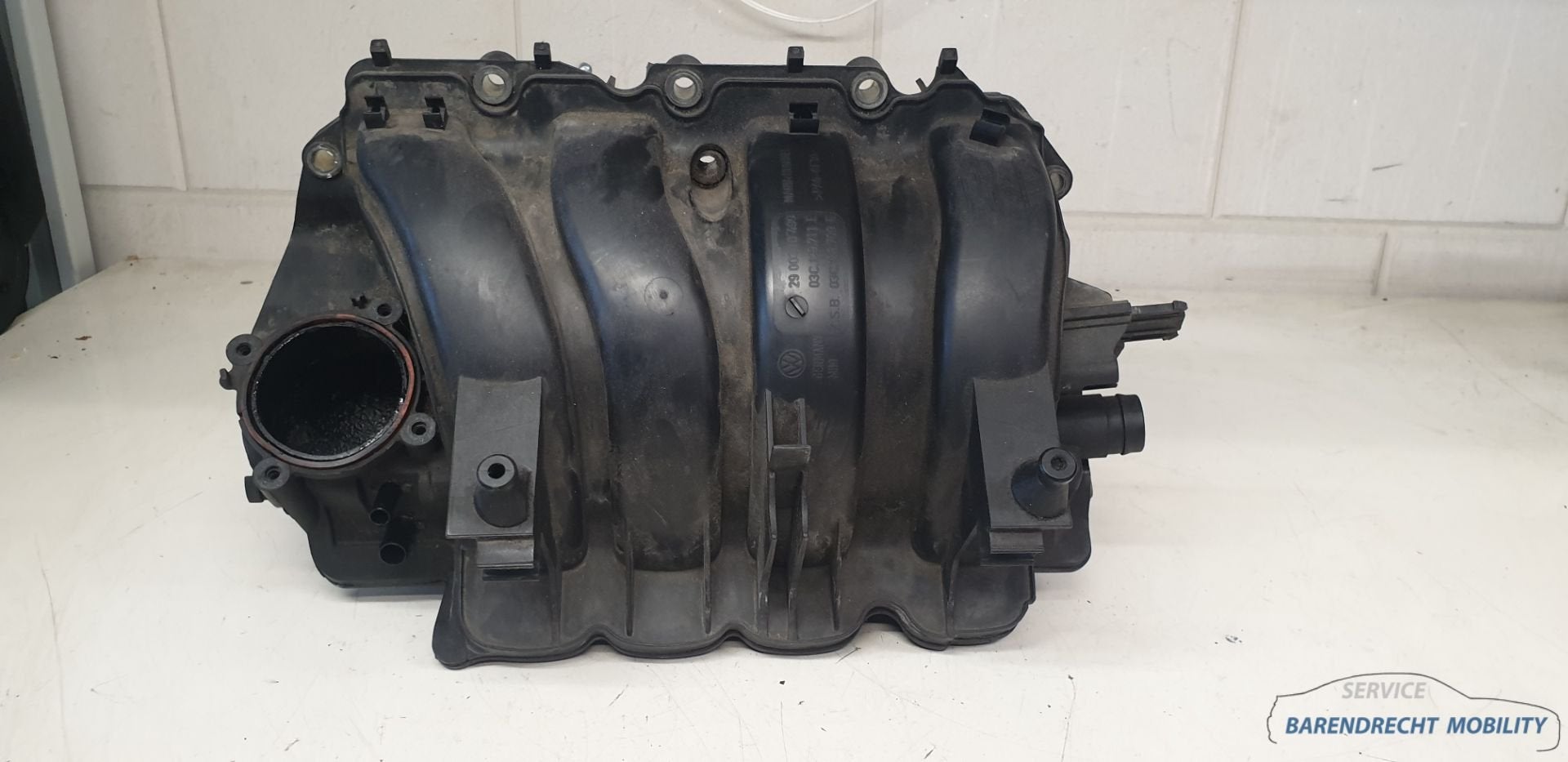 Inlaatspruitstuk Golf V 1.6 FSI VW 2900310499 manifold origi, Gebruikt, Volkswagen, Volkswagen AG, Berliner Ring 2
38440  Wolfsburg, DE