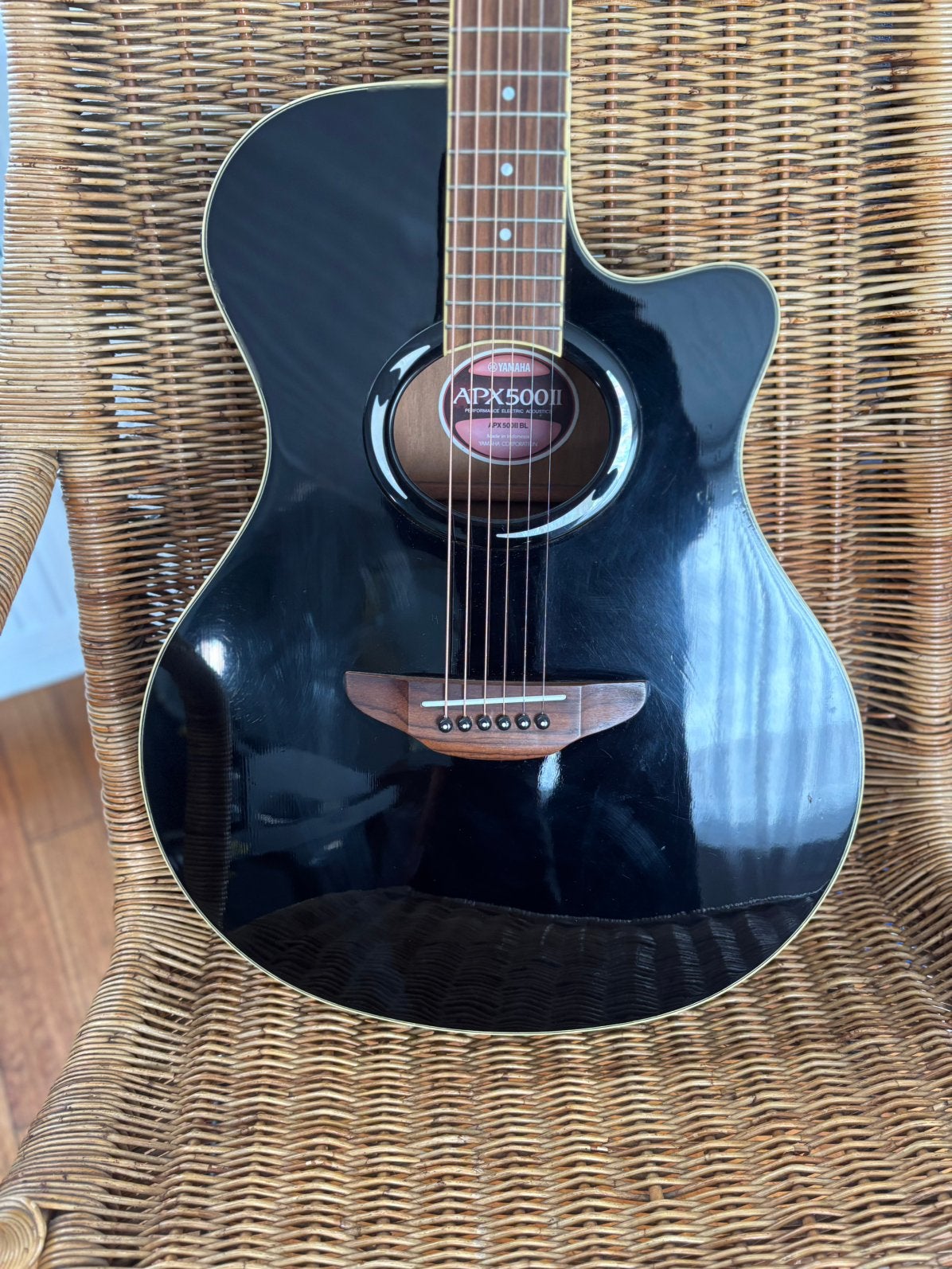 Yamaha APX500II BL zwart elektrisch-akoestische gitaar +hoes, Ophalen, Gebruikt, Overige typen